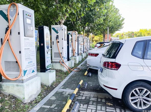 Ministry of Industry and Information Technology: To encourage battery replacement development projects and speed up the construction of charging facilities
